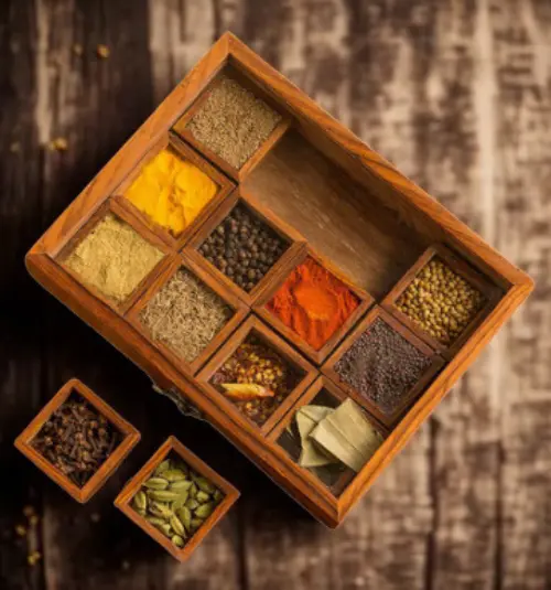 Wooden Spice Box Set with Spoon - 25.4 x 20 x 5.1 Cm
